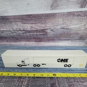 Vtg Ertl 1/64 scale Diecast AG ONE By White-New Idea semi tractor trailer black